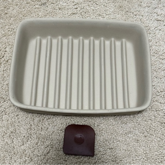 Pampered Chef Other - Pampered Chef Stoneware Small Ridged Baker #2193 Rare & Retired VGUC